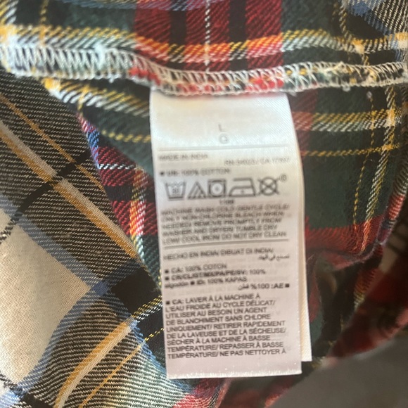 Women's Old Navy Classic Tartan Plaid Button Down Flannel, Boyfriend Fit, Large - Picture 3 of 4